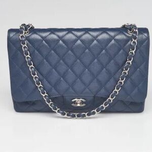 CHANEL CLASSIC MAXI Single Flap in Navy